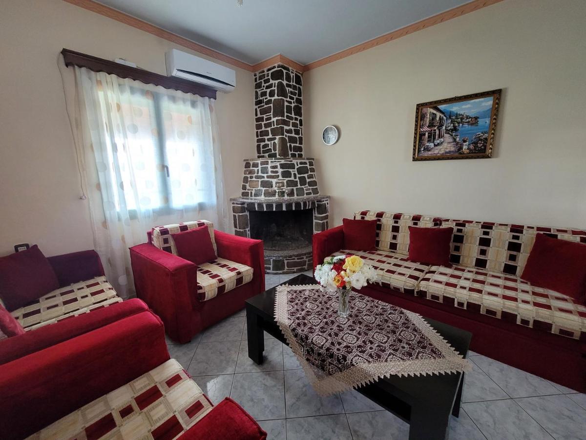 Petrefi Apartments Ksamil Esterno foto