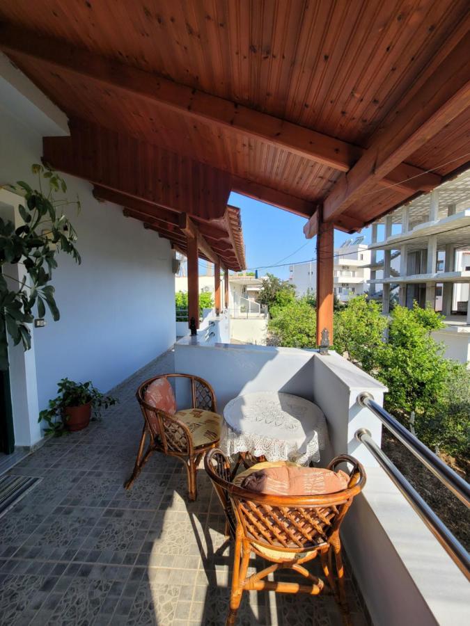 Petrefi Apartments Ksamil Esterno foto