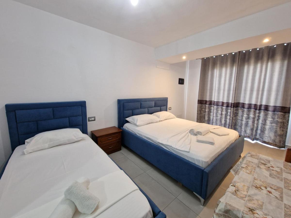 Petrefi Apartments Ksamil Esterno foto