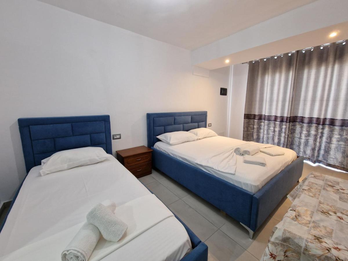 Petrefi Apartments Ksamil Esterno foto